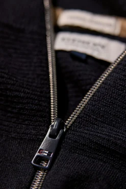 Bison Half-zip
