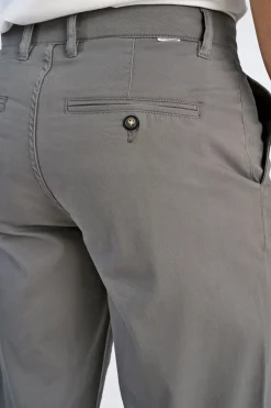 Lindbergh Chinos