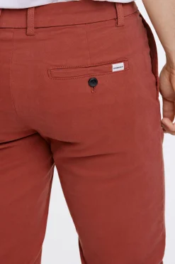 Lindbergh Chinos