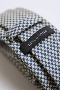 Lindbergh Slips