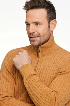 Morgan Half-zip